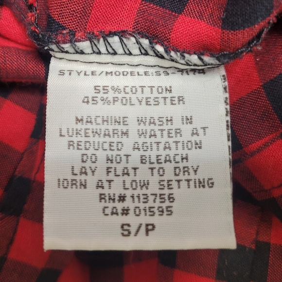 MAJORA Red/Black Plaid Short-Sleeve Button Up Top Size Small - Picture 8 of 8